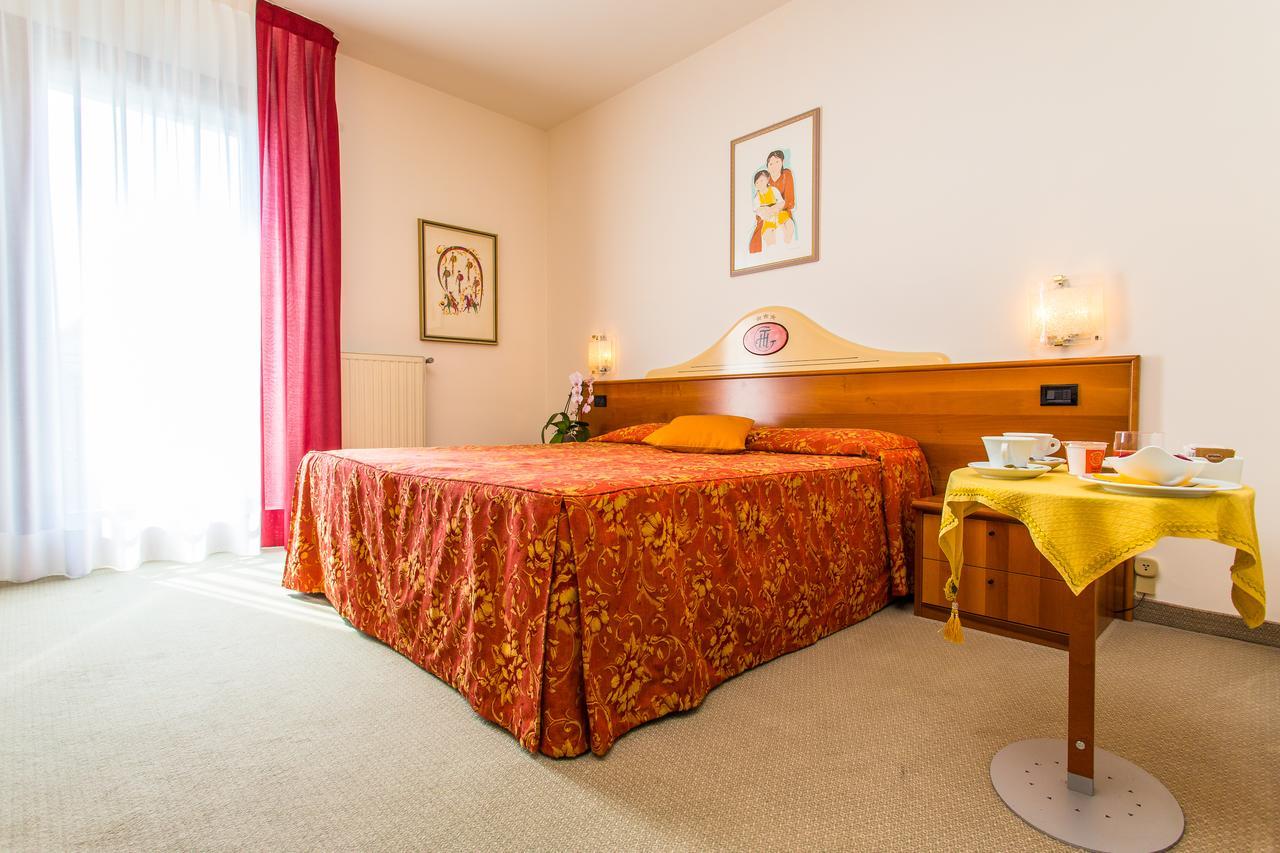 Hotel Tegorzo Fener ภายนอก รูปภาพ