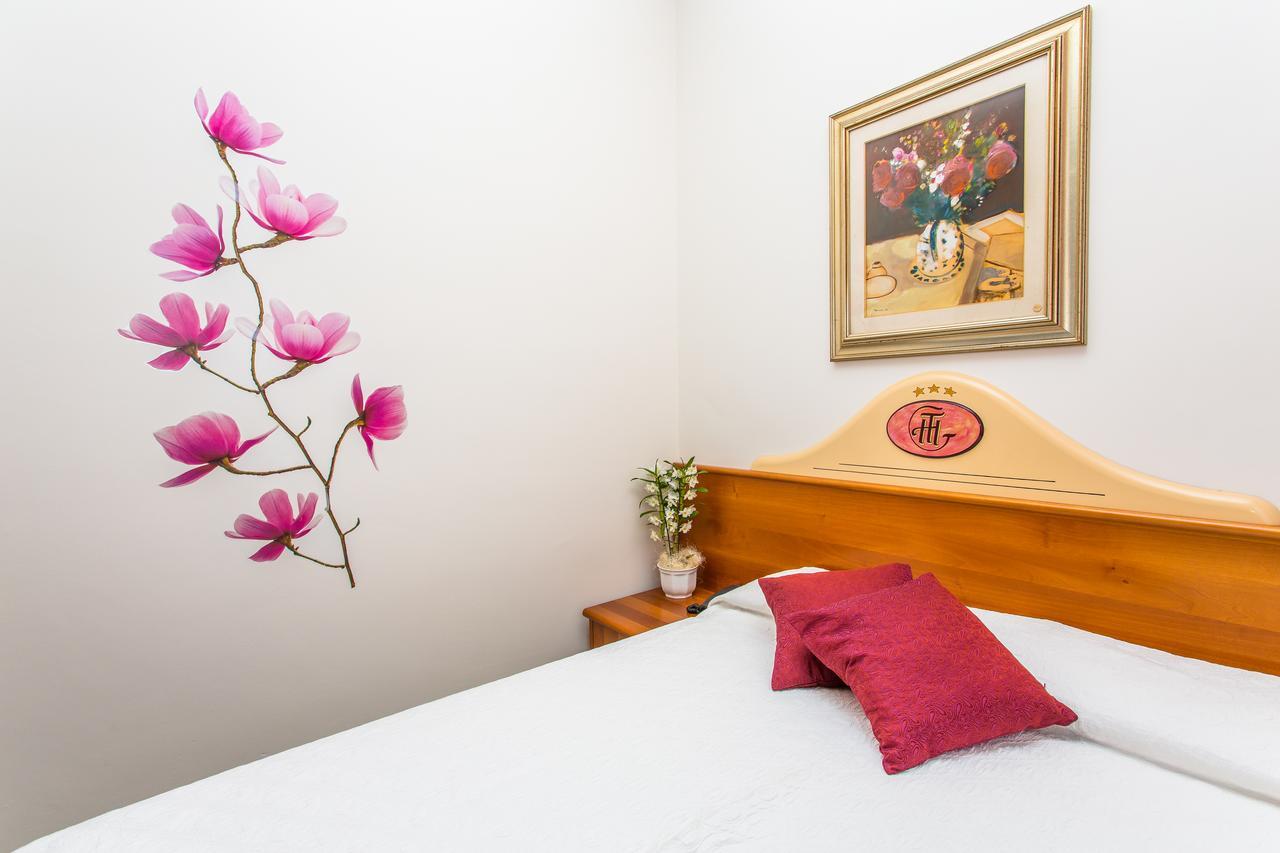 Hotel Tegorzo Fener ภายนอก รูปภาพ
